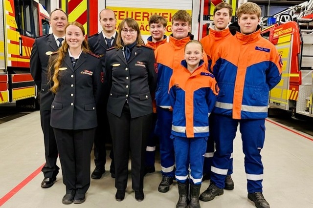 Die neue Fhrung der Jugendfeuerwehr B...brenner, Niklas Bumle, Lukas Schapfel  | Foto: Jugendfeuerwehr Bad Sckingen