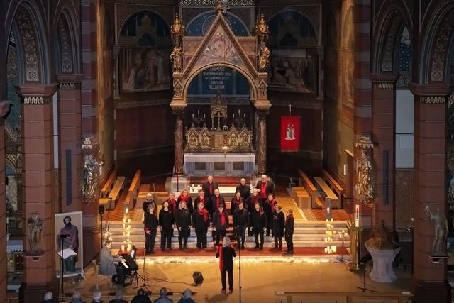 Beim Chorabend des Let's Fetz Chors in der Bonndorfer Stadtkirche gibt es melodise Hymnen auf das Leben