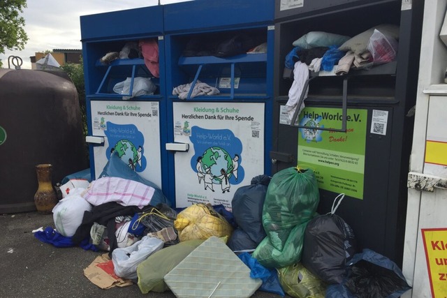 berquellende Altkleidercontainer wird es bald nicht mehr geben.  | Foto: Eigenbetrieb Abfallwirtschaft