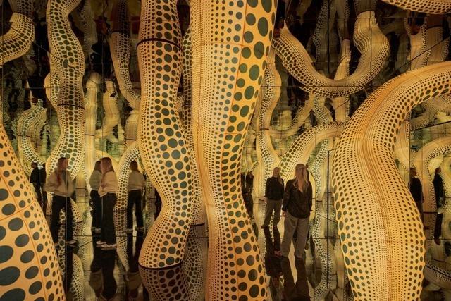 Yayoi Kusama begeistert: ber 120.000 Besucher zur Halbzeit der Ausstellung bei Beyeler in Riehen