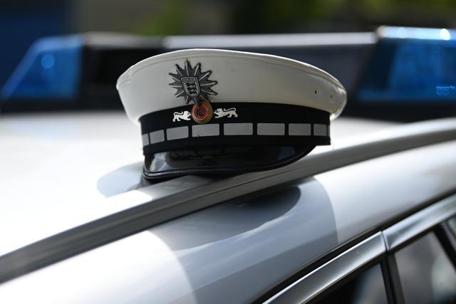 In Gegenverkehr geraten: Opel-Fahrer gefhrdet in Lrrach mehrere Autofahrer