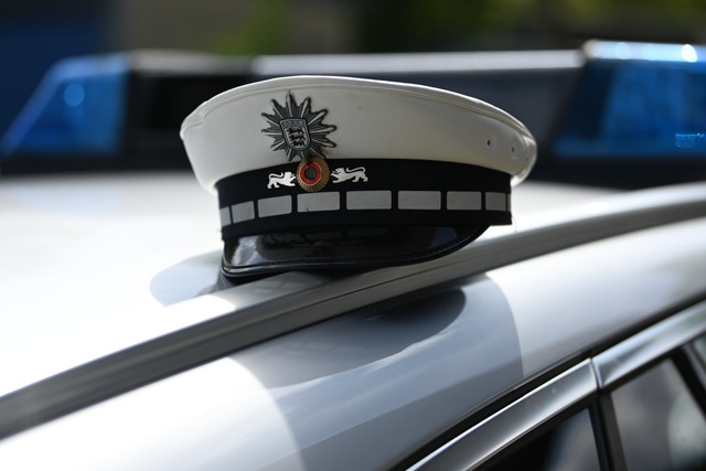 Zeugen verfolgten den Opel-Fahrer. Bei...ine Alkoholbeeinflussung festgestellt.  | Foto: Jonas Hirt