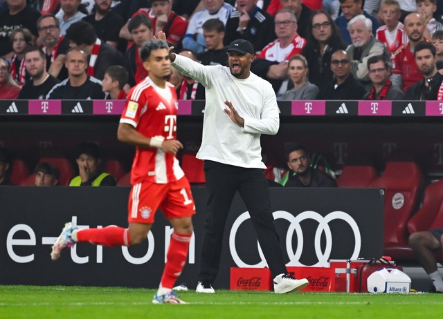 Vincent Kompany (r) g&ouml;nnt dem gesperrten Luis D&iacute;az einen Kurzurlaub.  | Foto: Sven Hoppe/dpa