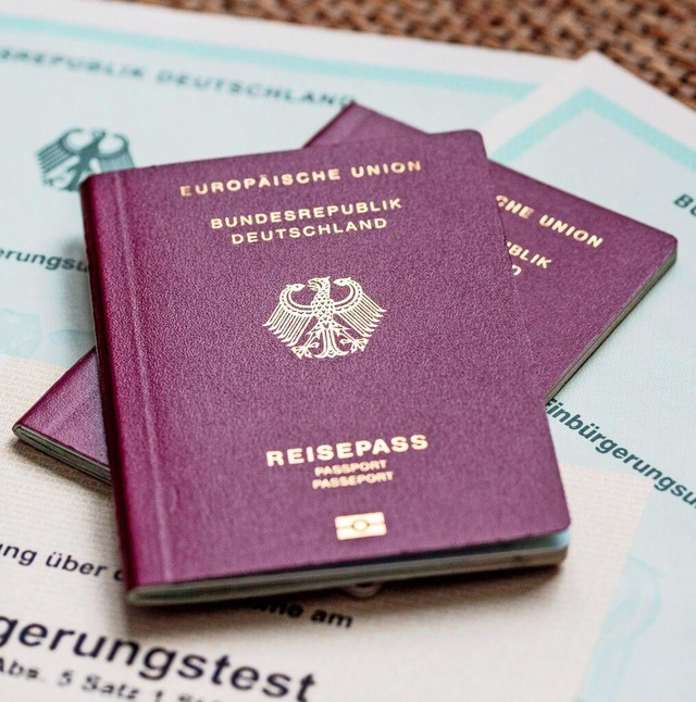 Wichtiges Dokument: Ein Reisepass best... die Staatsangehörigkeit des Inhabers. | Foto: F. Gutierrez-Juarez/dpa Wichtiges Dokument: Ein Reisepass best... die Staatsangehörigkeit des Inhabers. | Foto: F. Gutierrez-Juarez/dpa