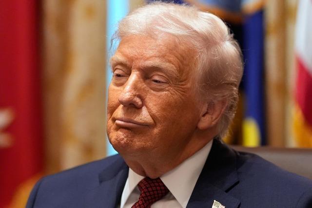 Bootsangriff: Trump stärkt unter Druck geratenen US-Minister