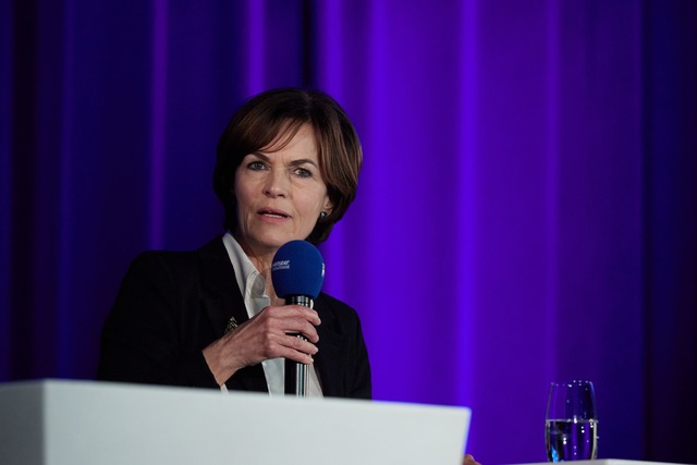 Ostermontag als Feiertag streichen? Di... f&uuml;r eine gute Idee. (Archivbild)  | Foto: Joerg Carstensen/dpa