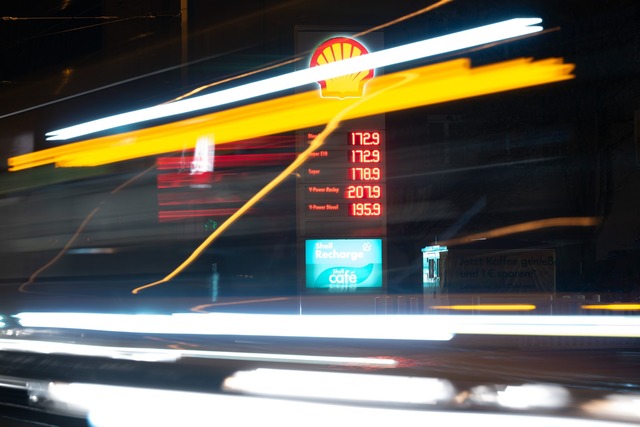 Auch Ausgaben f&uuml;r den Verkehr wie...n sind gro&szlig;e Posten im Haushalt.  | Foto: Sebastian Kahnert/dpa