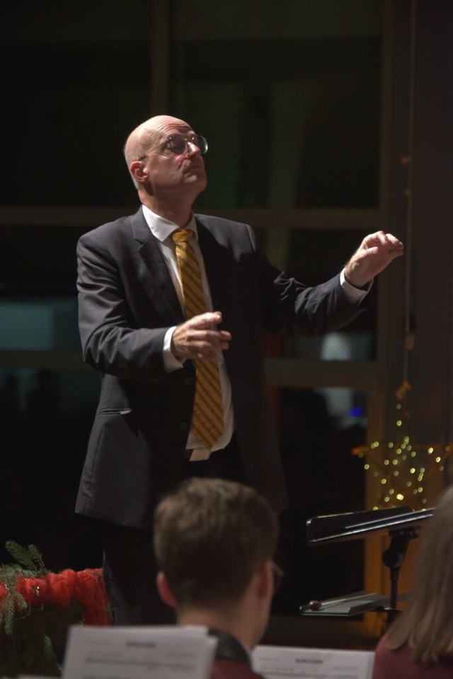 Michiel Oldenkamp dirigierte am Samsta...zten Mal den Musikverein Malterdingen.  | Foto: Benedikt Sommer