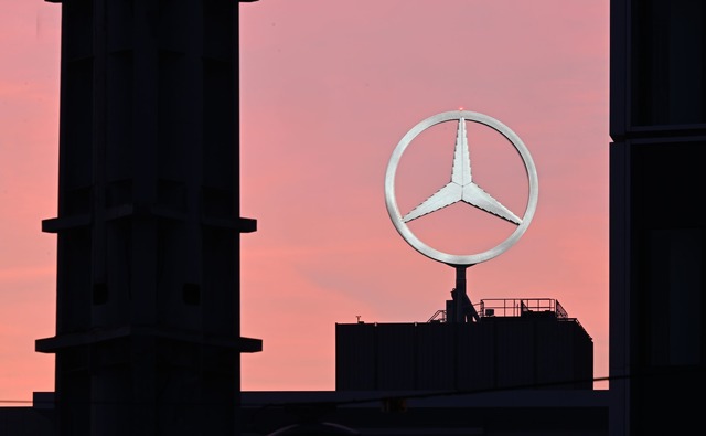 Mercedes-Benz bringt eine autonom fahrende S-Klasse auf den Markt. (Smbolbild)  | Foto: Bernd Wei&szlig;brod/dpa