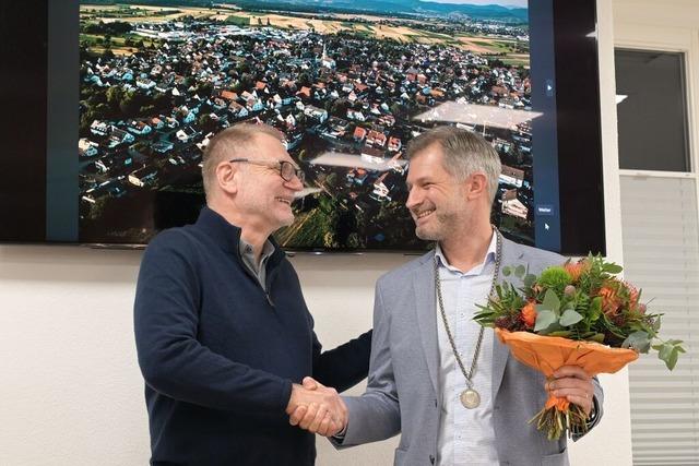 Vrstettens neuer Brgermeister Kevin Schller will mit rosaroter Brille in das Amt starten