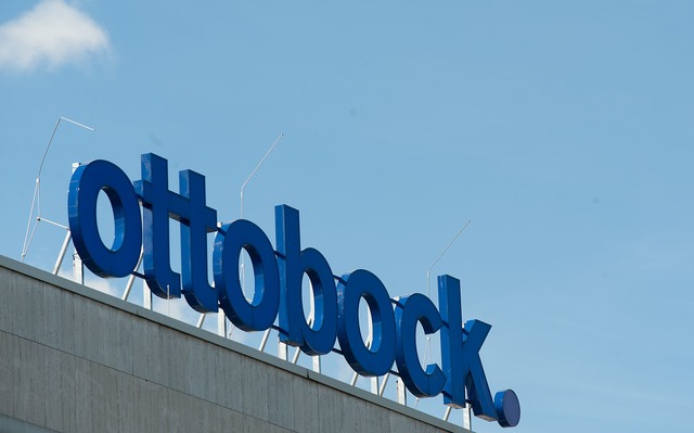 Gr&ouml;&szlig;ter B&ouml;rsengang in ...hesenhersteller Ottobock. (Archivbild)  | Foto: Swen Pf&ouml;rtner/dpa