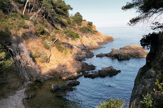 Der Krimi &#8222;Madame le Commissaire... ins Hinterland der Cote d&#8217;Azur.  | Foto: Uwe Baumann