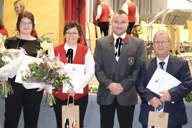 Jahreskonzert in Sasbach erzhlt Kaisersthler Geschichten musikalisch