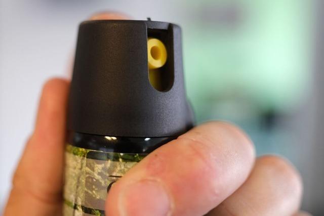 Nachbarschaftsstreit in Appenweier eskaliert – Messer, Hammer und Pfefferspray im Einsatz