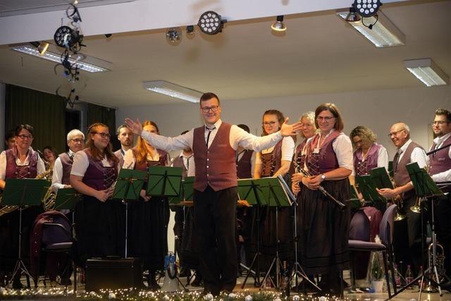 Das Jahreskonzert der Trachtenkapelle Gndelwangen ist eine Hommage an zehn Jahre Dirigent Andreas Drnte
