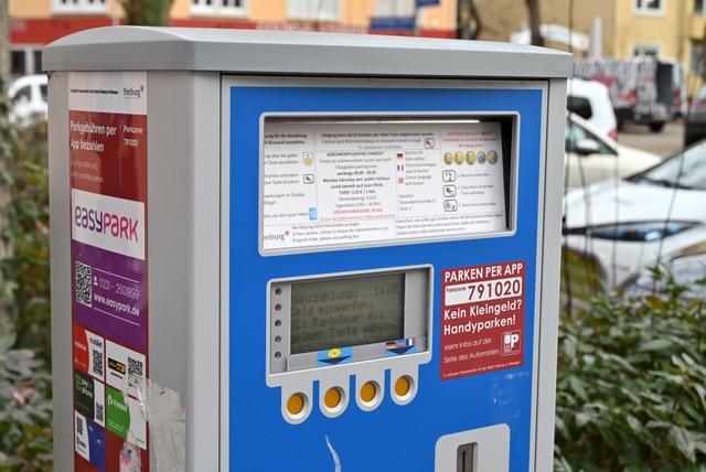 Ab Februar wird Parken in Freiburg auf ffentlichen Pltzen wieder teurer.  | Foto: Thomas  Kunz