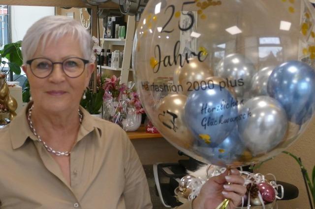 Ein Vierteljahrhundert als Friseurmeisterin in Efringen-Kirchen: Undine Flad hat immer noch Spa am Beruf