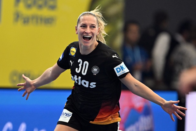 F&uuml;r Rechtsau&szlig;en Jenny Behre...ouml;&szlig;te Erfolg im Nationalteam.  | Foto: Federico Gambarini/dpa