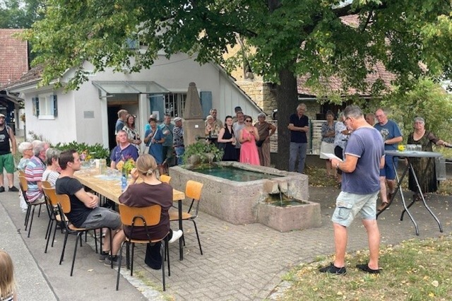 Brgertreffen am Milchhsli im Sommer  | Foto: Marion Caspers-Merk