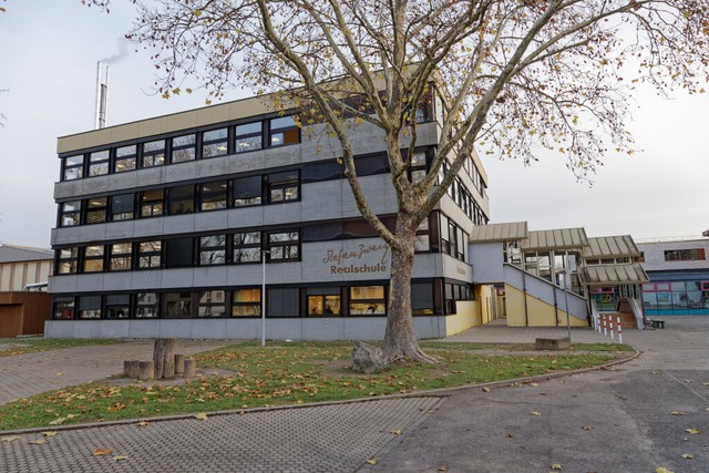 Planungsleistungen fr die Sanierung d...iner Sitzung am 17. Dezember vergeben.  | Foto: Martin Wendel