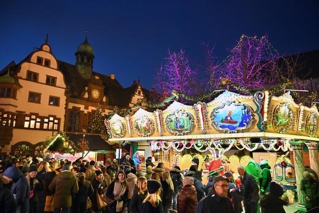 Freiburger Weihnachtsmarkt verzeichnet Rekordbesuch vor erstem Advent
