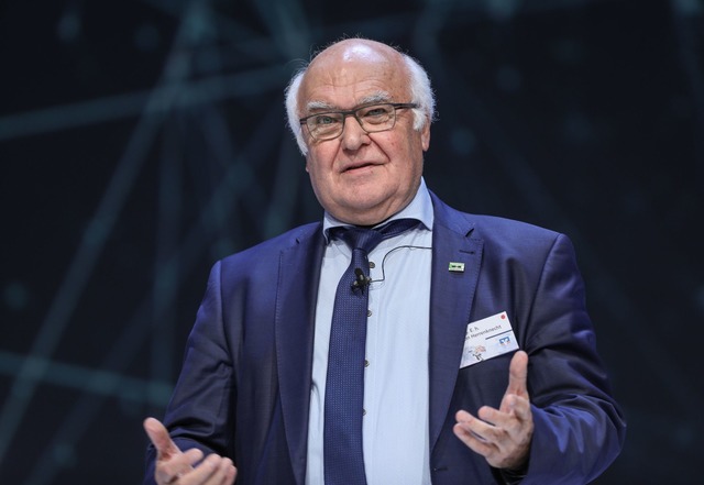 Herrenknecht ist f&uuml;r eine K&uuml;...kengelds auf drei Wochen. (Archivbild)  | Foto: Frank Rumpenhorst/dpa