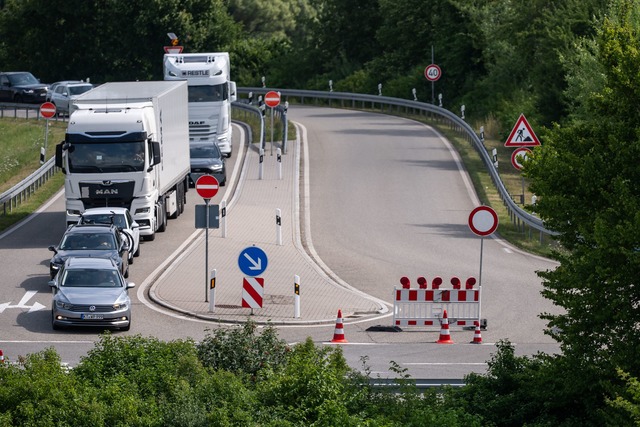 Die Autobahn 81 muss erneut f&uuml;r n...g;nahmen gesperrt werden. (Symbolbild)  | Foto: Silas Stein/dpa