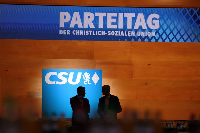 Auf dem CSU-Parteitag wird der komplette Vorstand neu gew&auml;hlt.  | Foto: Karl-Josef Hildenbrand/dpa