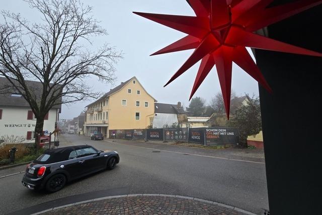 16 Wohnungen und Gewerbe sollen Baulcke im Herzen von Heitersheim schlieen