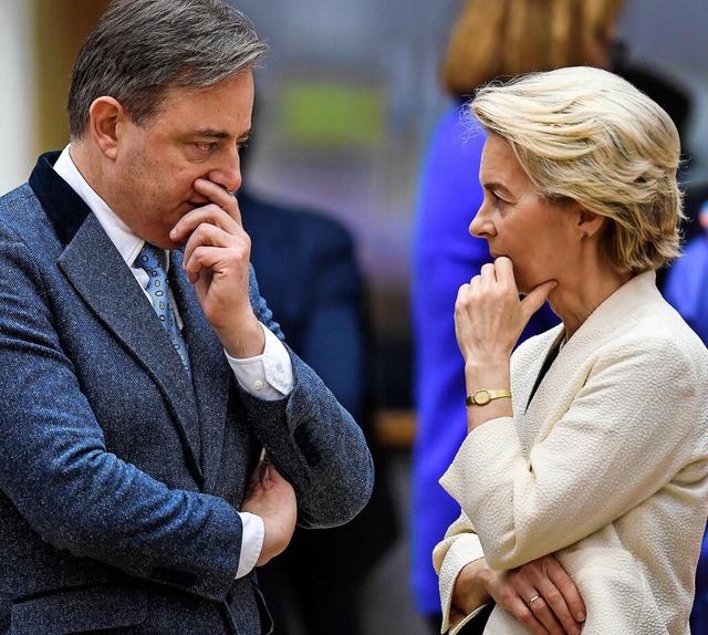 Uneins ber das russische Geld: EU-Kom...en und Belgiens Premier Bart De Wever.  | Foto: IMAGO/Peng Ziyang