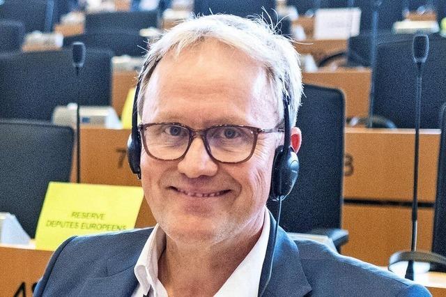 Mehr Rohstoffe aus Altautos gewinnen