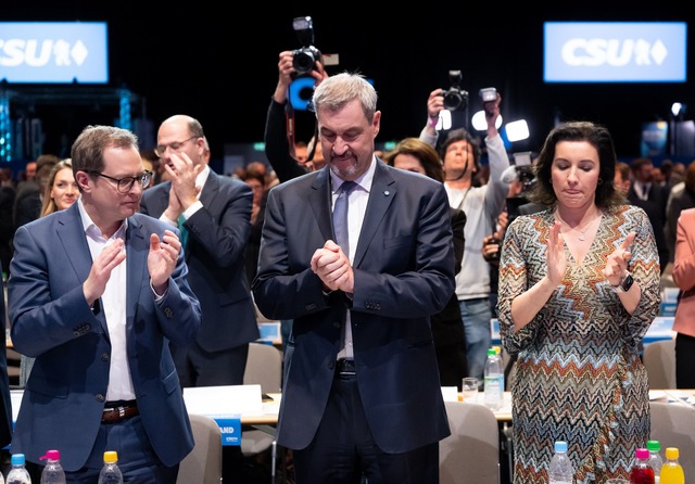 Mit seinem Prozent-Ergebnis d&uuml;rfte Markus S&ouml;der nicht zufrieden sein.  | Foto: Sven Hoppe/dpa