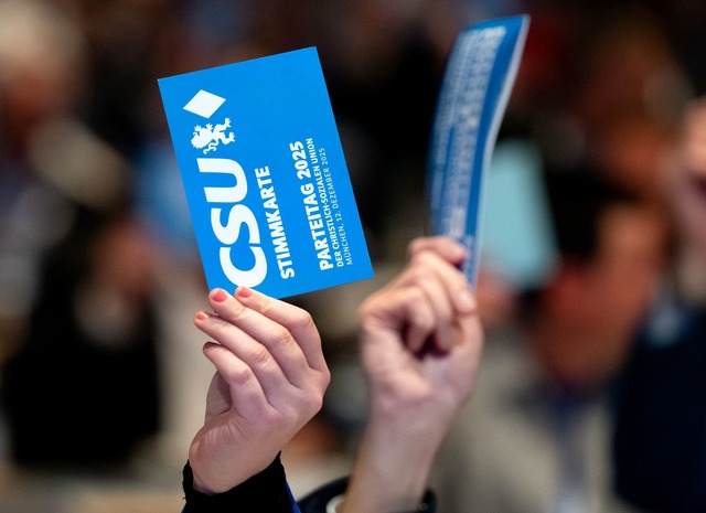 Die CSU hat etwas gegen befestigte Flaschendeckel,  | Foto: Sven Hoppe/dpa