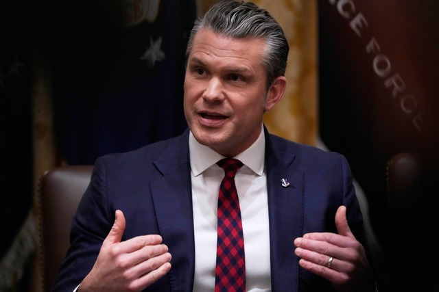 Verteidigungsminister Pete Hegseth best&auml;tigt Tod von US-Soldaten in Syrien  | Foto: Julia Demaree Nikhinson/AP/dpa