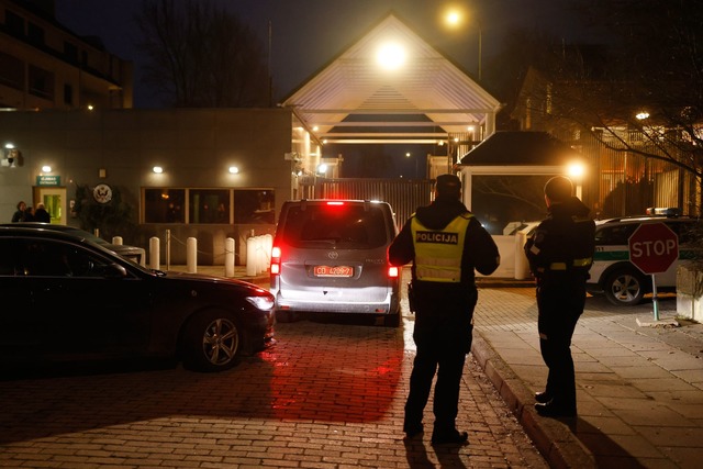 Belarus hat sich mit der Freilassung v...die Aufhebung von Sanktionen, erkauft.  | Foto: Mindaugas Kulbis/AP/dpa