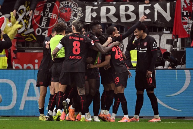 Die Profis von Bayer Leverkusen durften im Derby gegen K&ouml;ln jubeln.  | Foto: Federico Gambarini/dpa