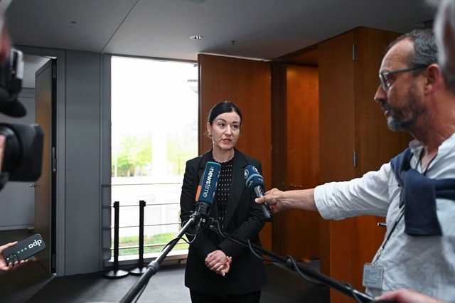 In der Enquete-Kommission zur Aufarbei...angt sie Aufkl&auml;rung. (Archivfoto)  | Foto: Katharina Kausche/dpa