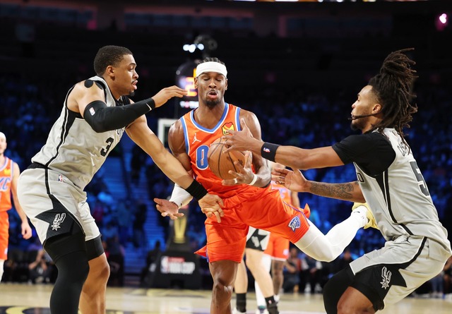 Oklahomas Superstar Shai Gilgeous-Alex...Spurs nicht zu seinem gewohnten Spiel.  | Foto: Ronda Churchill/AP/dpa