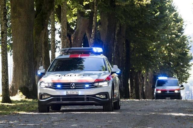 87-Jhrige wird in Buckten von Auto angefahren und stirbt