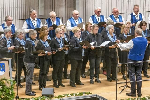Elvis trifft beim Konzert des Gesangvereins Wiechs auf Weihnachtsstimmung