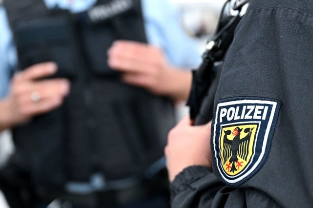 Die Bundespolizei konnte einen Gesuchten festnehmen.  | Foto: Sven Hoppe (dpa)