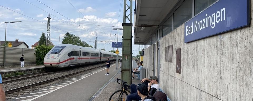 Bahnhof Bad Krozingen am Sonntagnachmittag nach tdlichem Unfall gesperrt