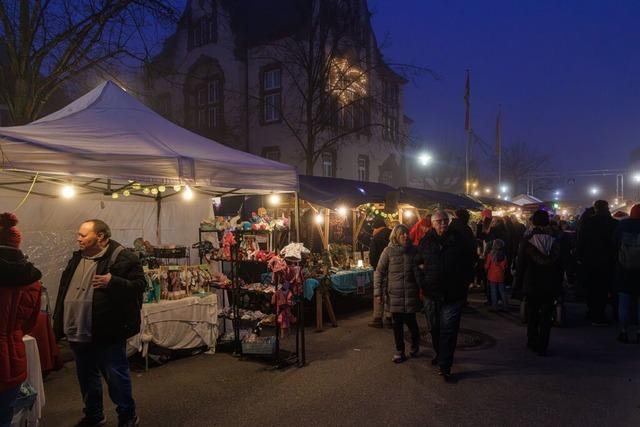 Weihnachtsmarkt in Denzlingen begeistert mit Lichtern, Dften und Gemeinschaft