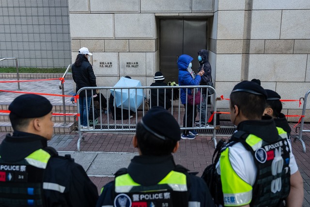 Das Verfahren gegen Jimmy Lai hatte au...&uuml;r gro&szlig;es Aufsehen gesorgt.  | Foto: Chan Long Hei/AP/dpa