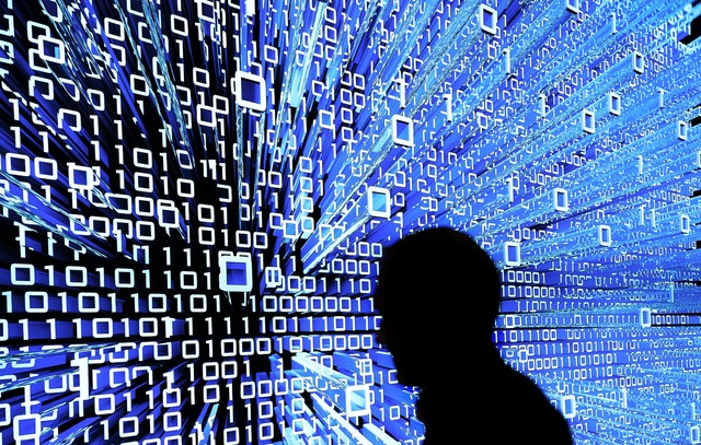 Bankkunden in Deutschland sind immer h...ch mit Hilfe von KI beraten zu lassen.  | Foto: Peter Steffen/dpa