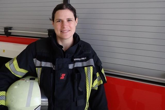 Sie greift an, wenn es brennt: Die Waldkircherin Michaela Klausmann arbeitet bei der Berufsfeuerwehr