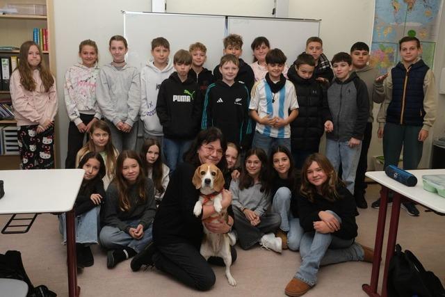 So ver�ndert H�ndin Amy den Unterricht am Schulzentrum  in Efringen-Kirchen