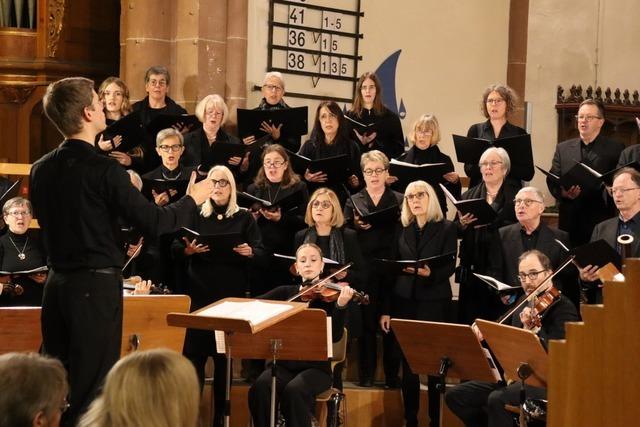 Kantoreichor der Stiftskirche Lahr singt freudige Lieder zum Advent