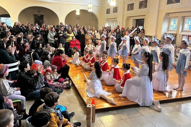 Der Weihnachtsmarkt im Malteserschloss bekommt zum ersten Mal eine Ballett-Einlage