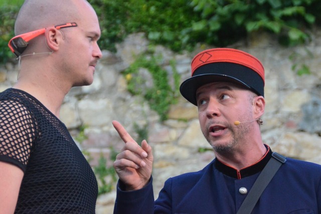 Der neue Regisseur Hendirk Wokittel mit Simon R�sch.  | Foto: Burgfestspiele R�ttlen